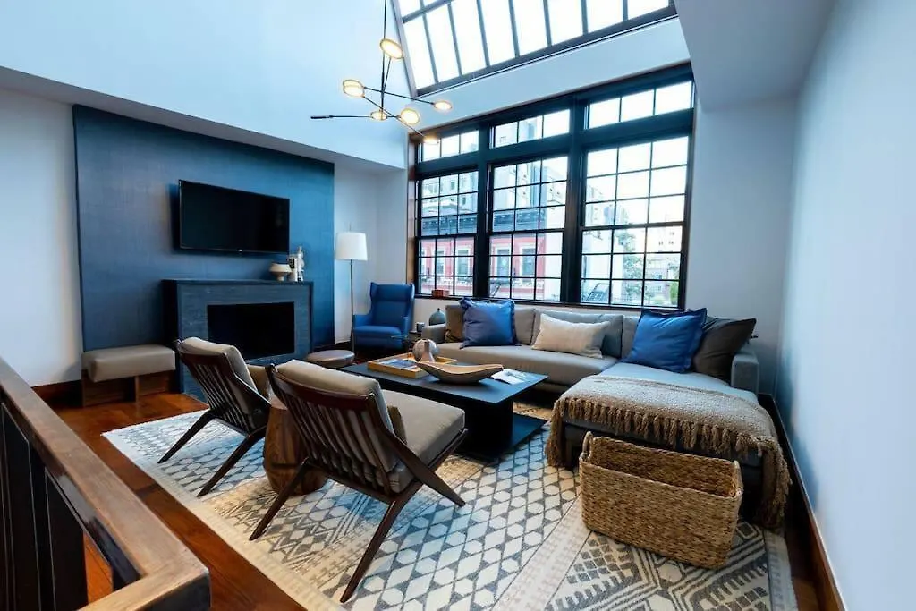 Апартаменты E10-3 3Br Designer Townhouse Нью-Йорк США