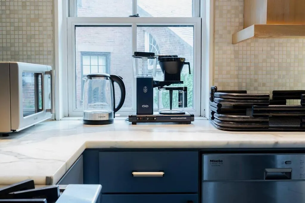 E10-3 3Br Designer Townhouse Apartment New York 0*,