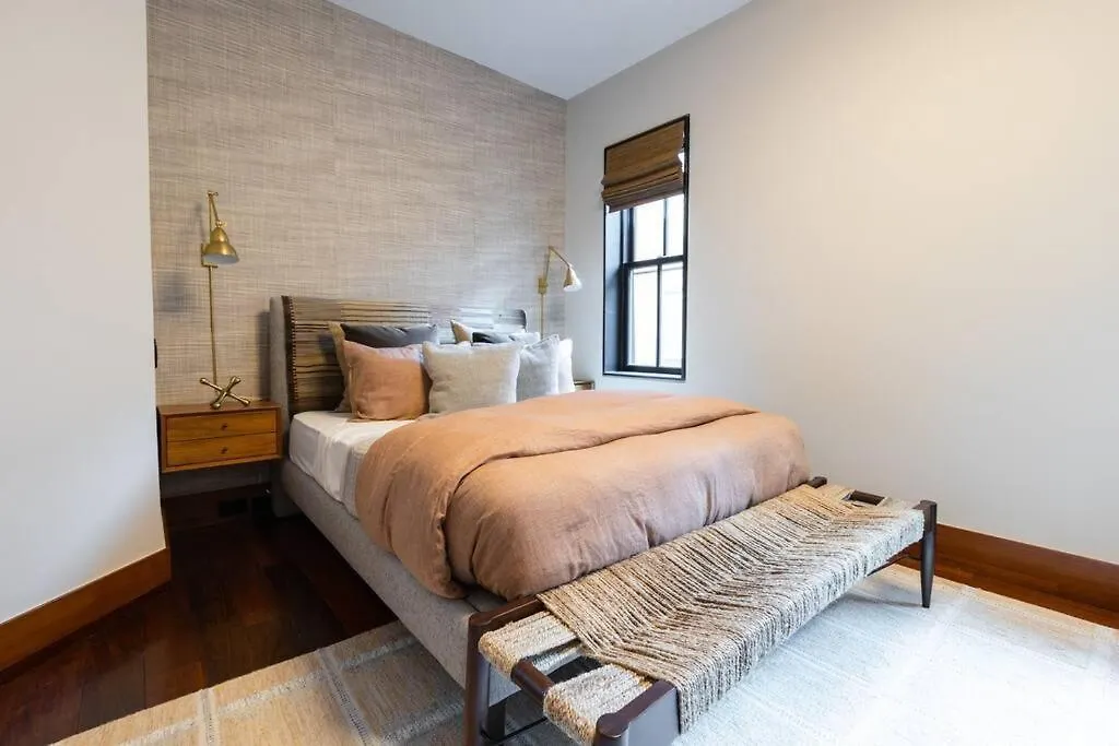E10-3 3Br Designer Townhouse Apartment New York 0*,