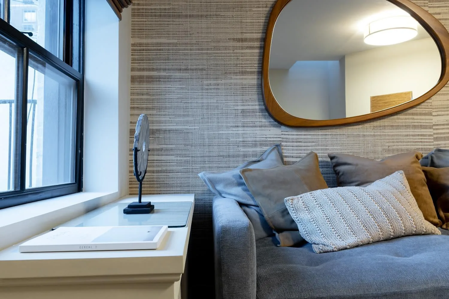 E10-3 3Br Designer Townhouse Apartment New York United States