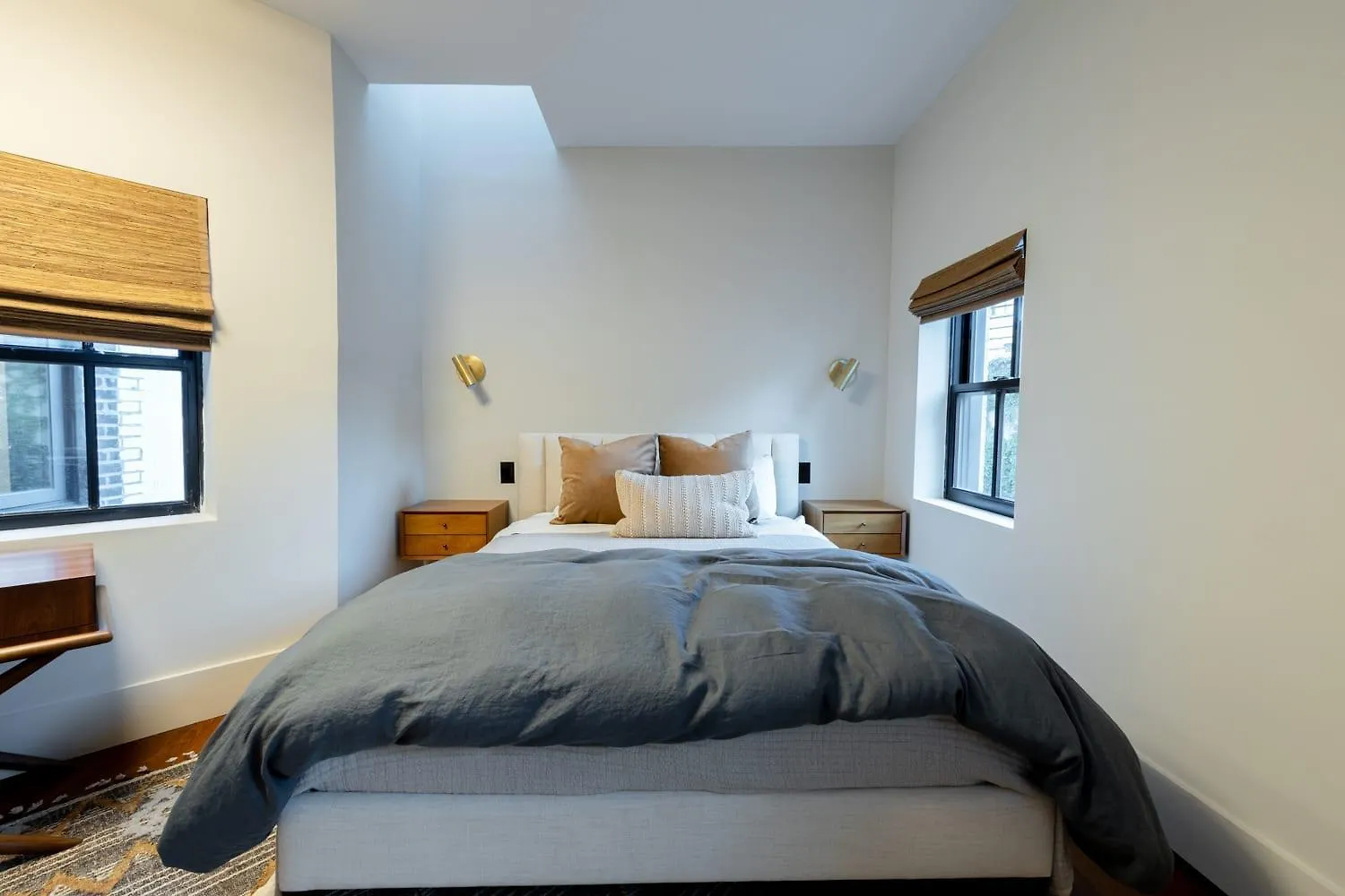 E10-3 3Br Designer Townhouse Apartment New York United States