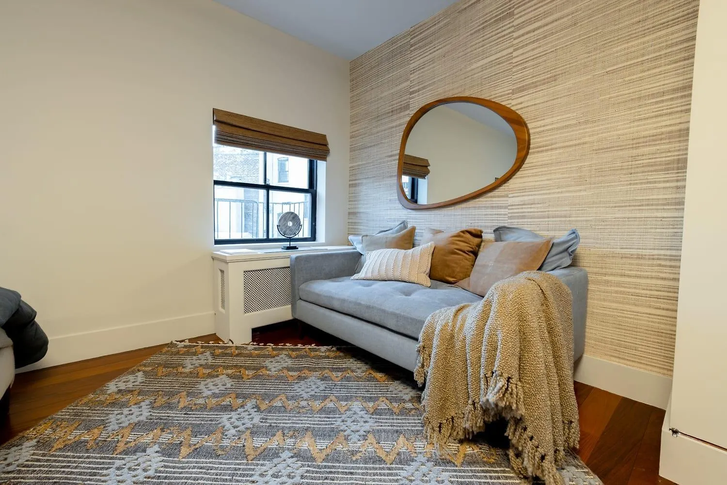 E10-3 3Br Designer Townhouse Apartment New York