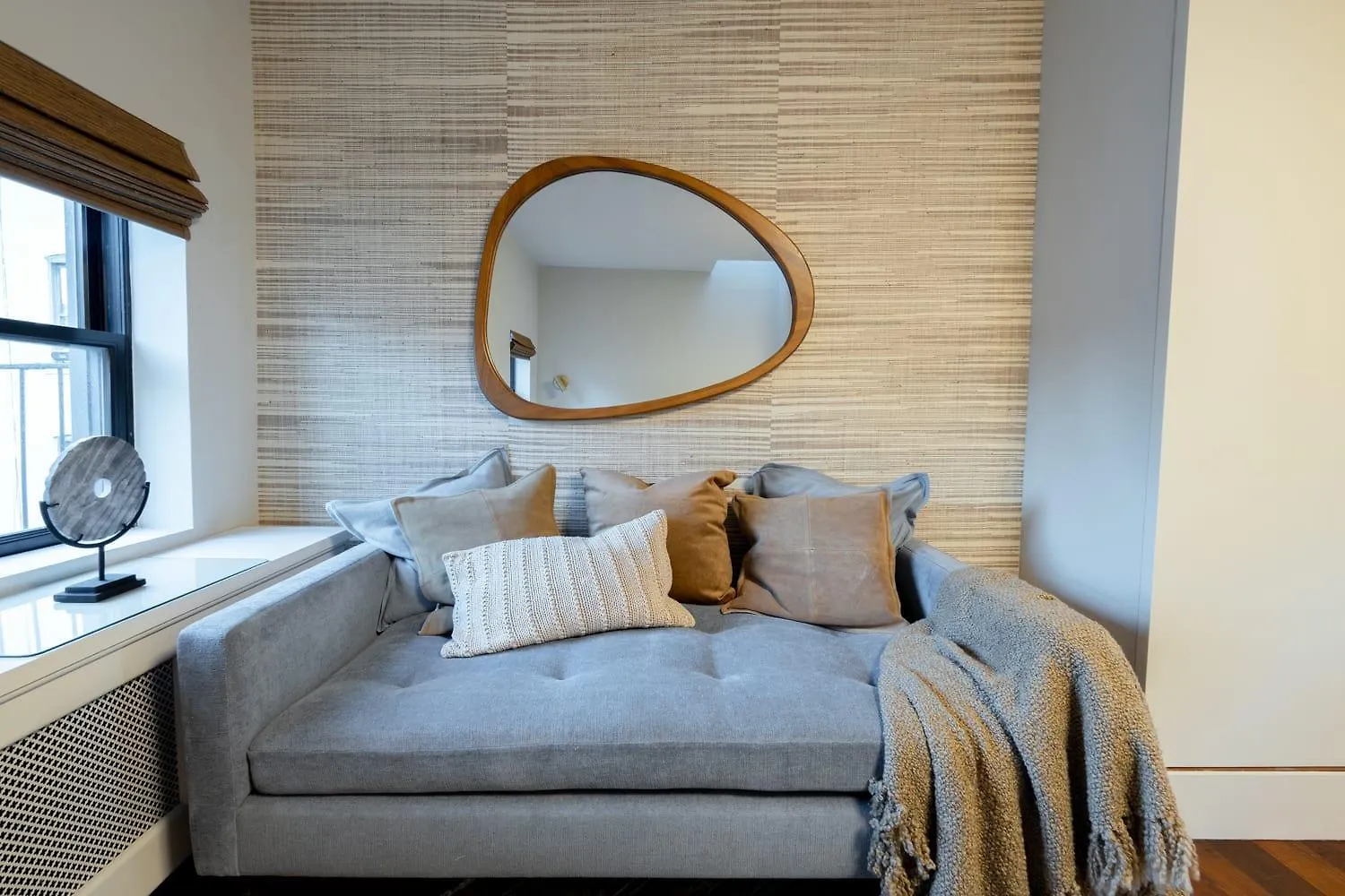 E10-3 3Br Designer Townhouse Apartment New York
