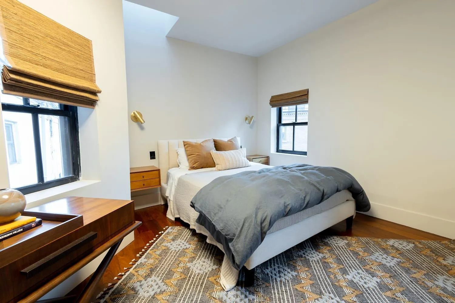 E10-3 3Br Designer Townhouse Apartment New York