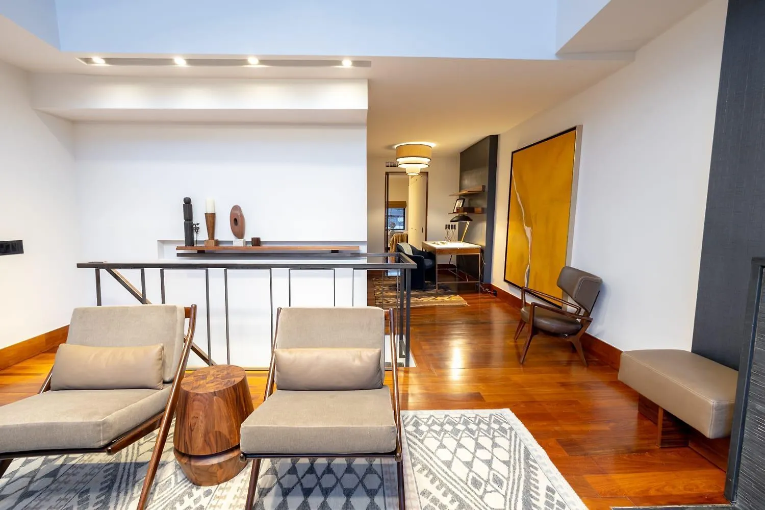 E10-3 3Br Designer Townhouse Apartment New York
