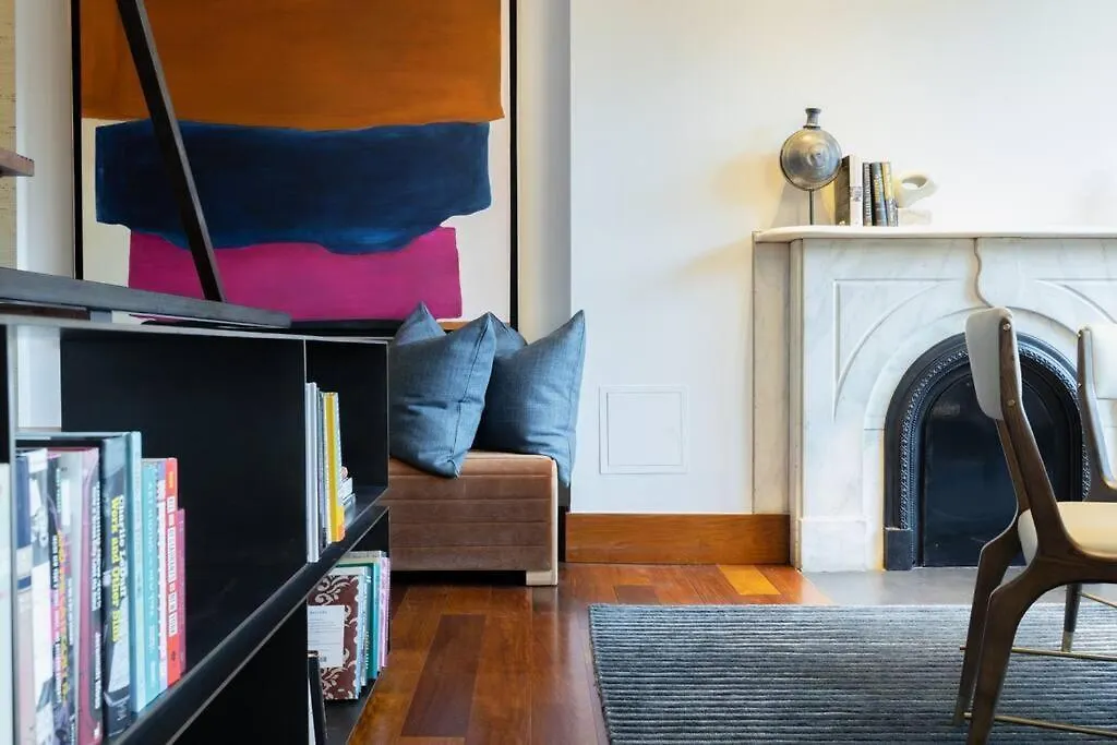 E10-3 3Br Designer Townhouse Daire New York